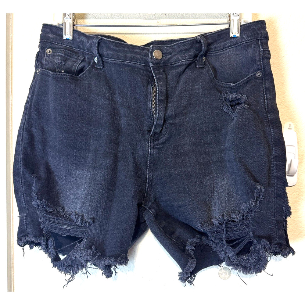 American Bazi Womens Black Distressed Jean Denim Shorts 1X destroyed thrashed